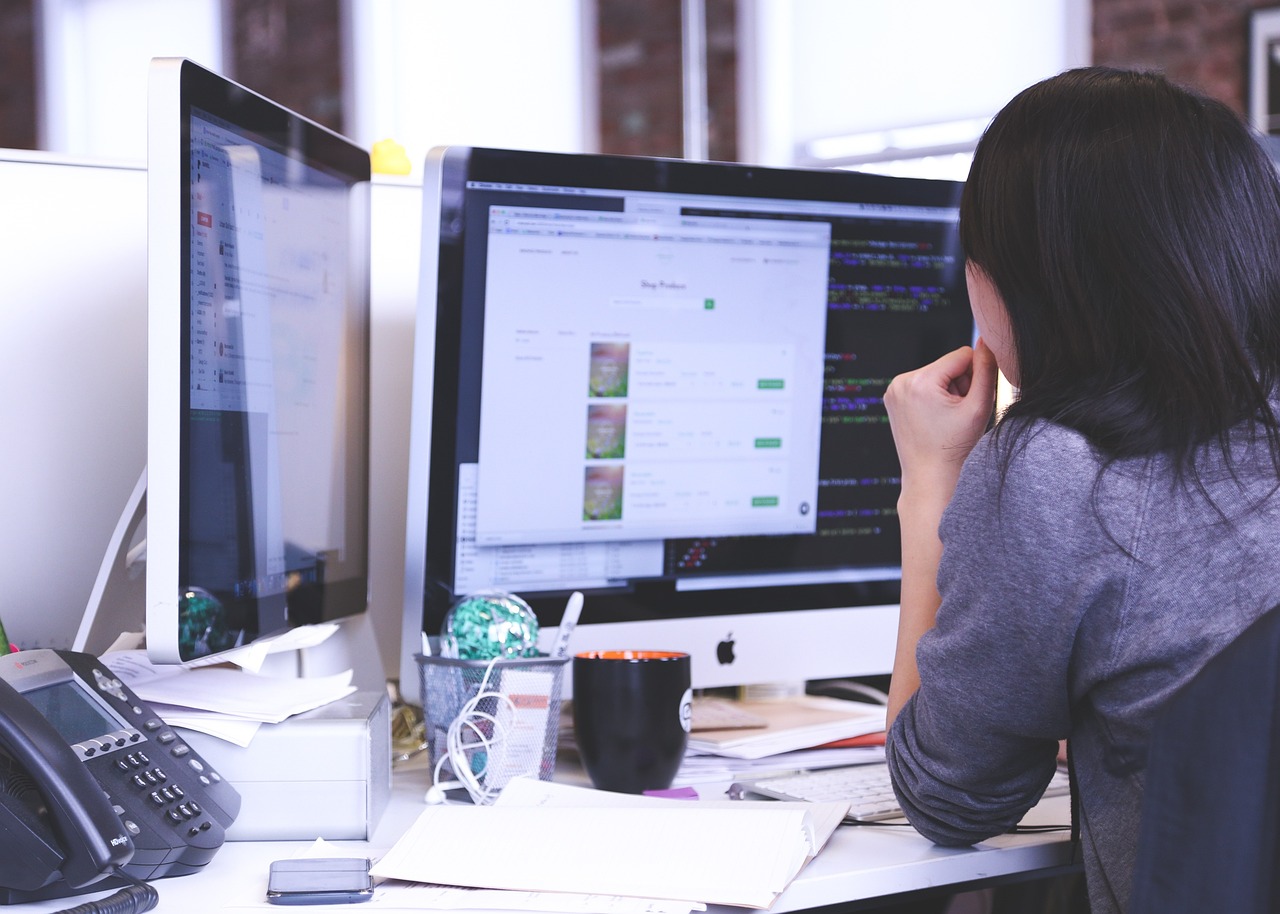 List of Graphic Designers
